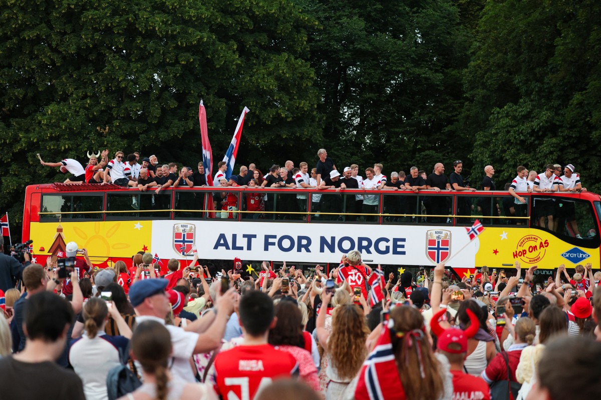 Mondial-2026: accueil triomphal pour l'équipe de Norvège à Oslo